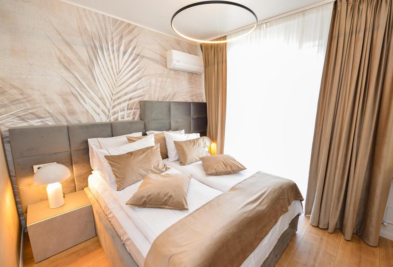 One By One - By Grand Accommodation Bukurešť Exteriér fotografie